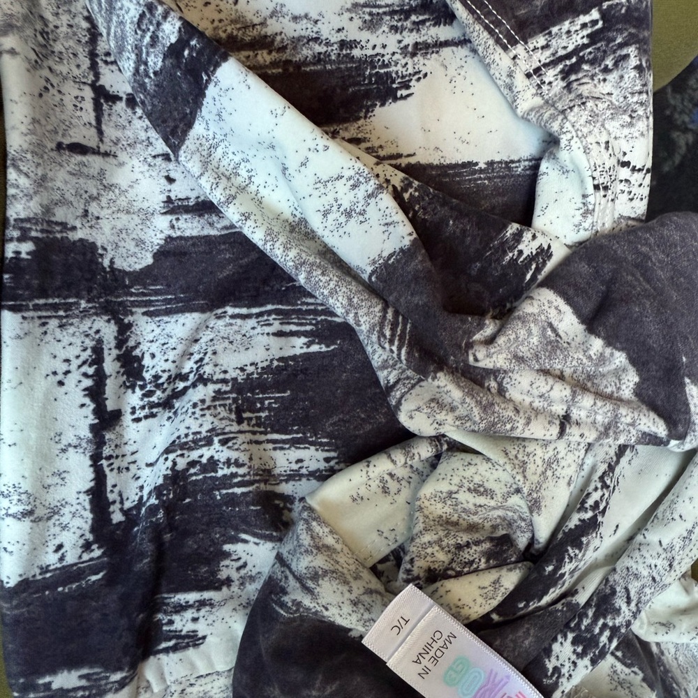 LuLaRoe Black and White Leggings